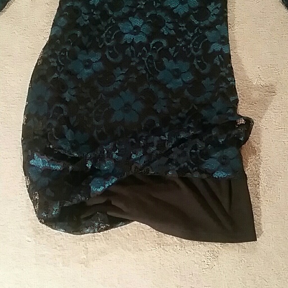 Material Girl lace body con dress - Picture 8 of 10